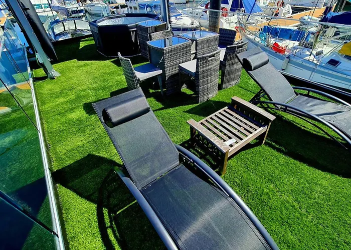 Barco-Apartamento En El Nautico De Vigo