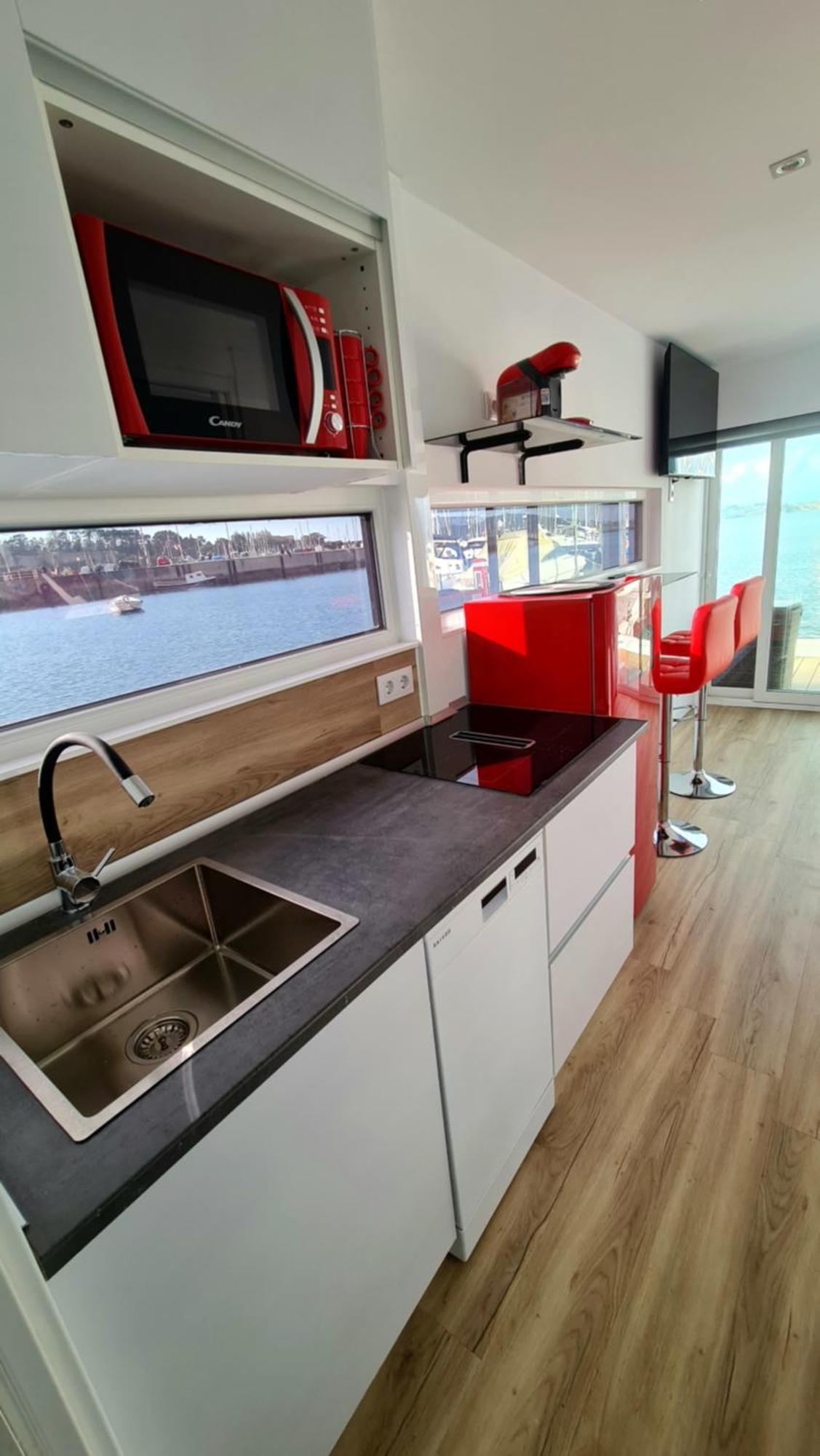 Botel Barco-apartamento En El Nautico De Vigo