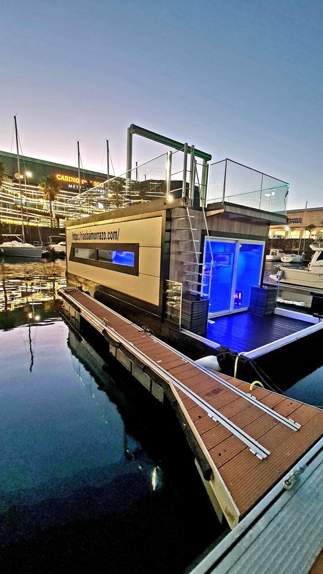 Botel Barco-apartamento En El Nautico De Vigo