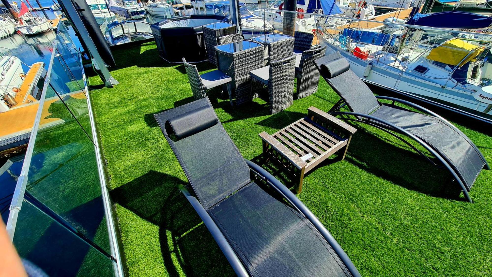 Barco-apartamento En El Nautico De Botel