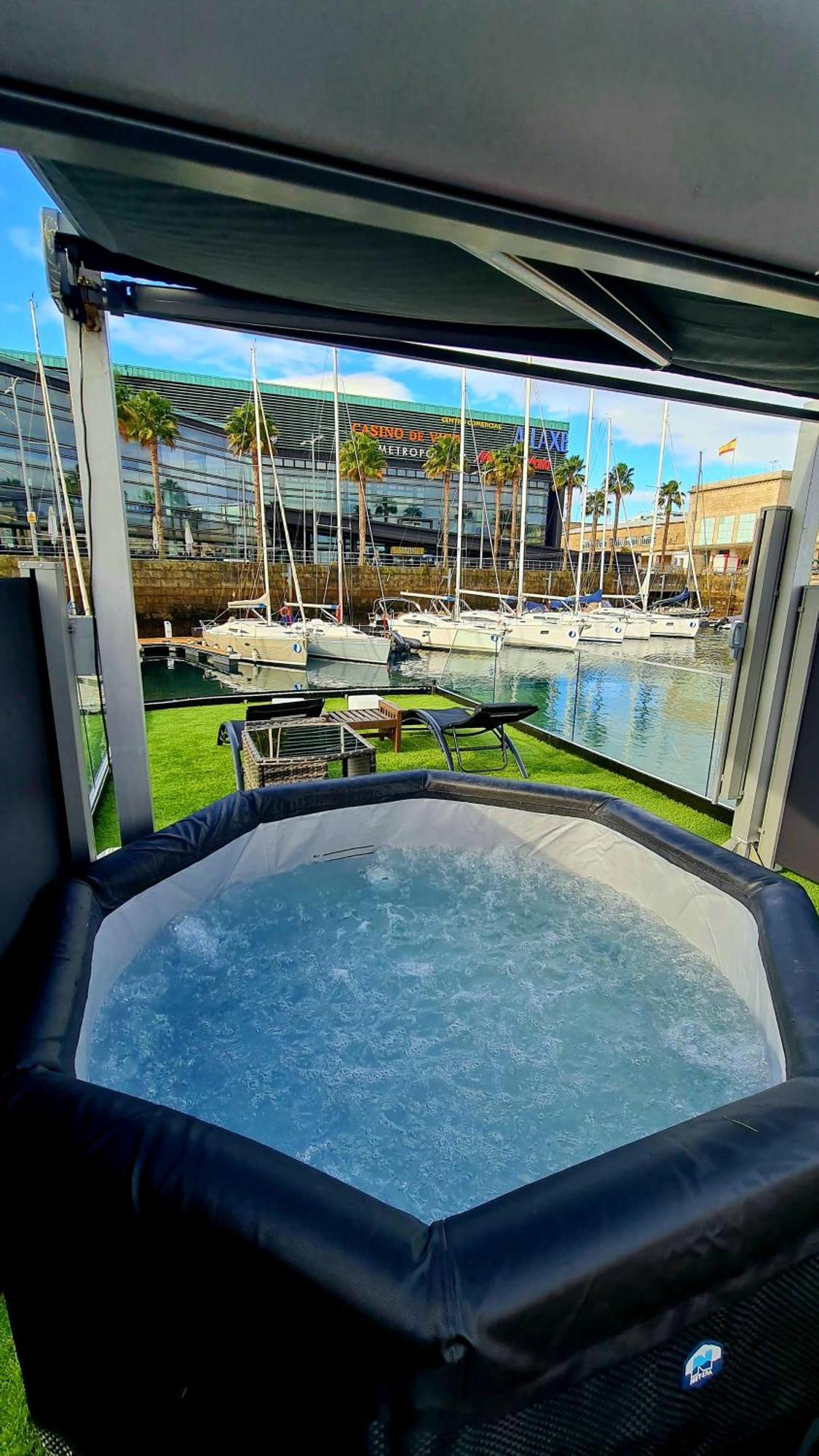 Botel Barco-apartamento En El Nautico De Vigo