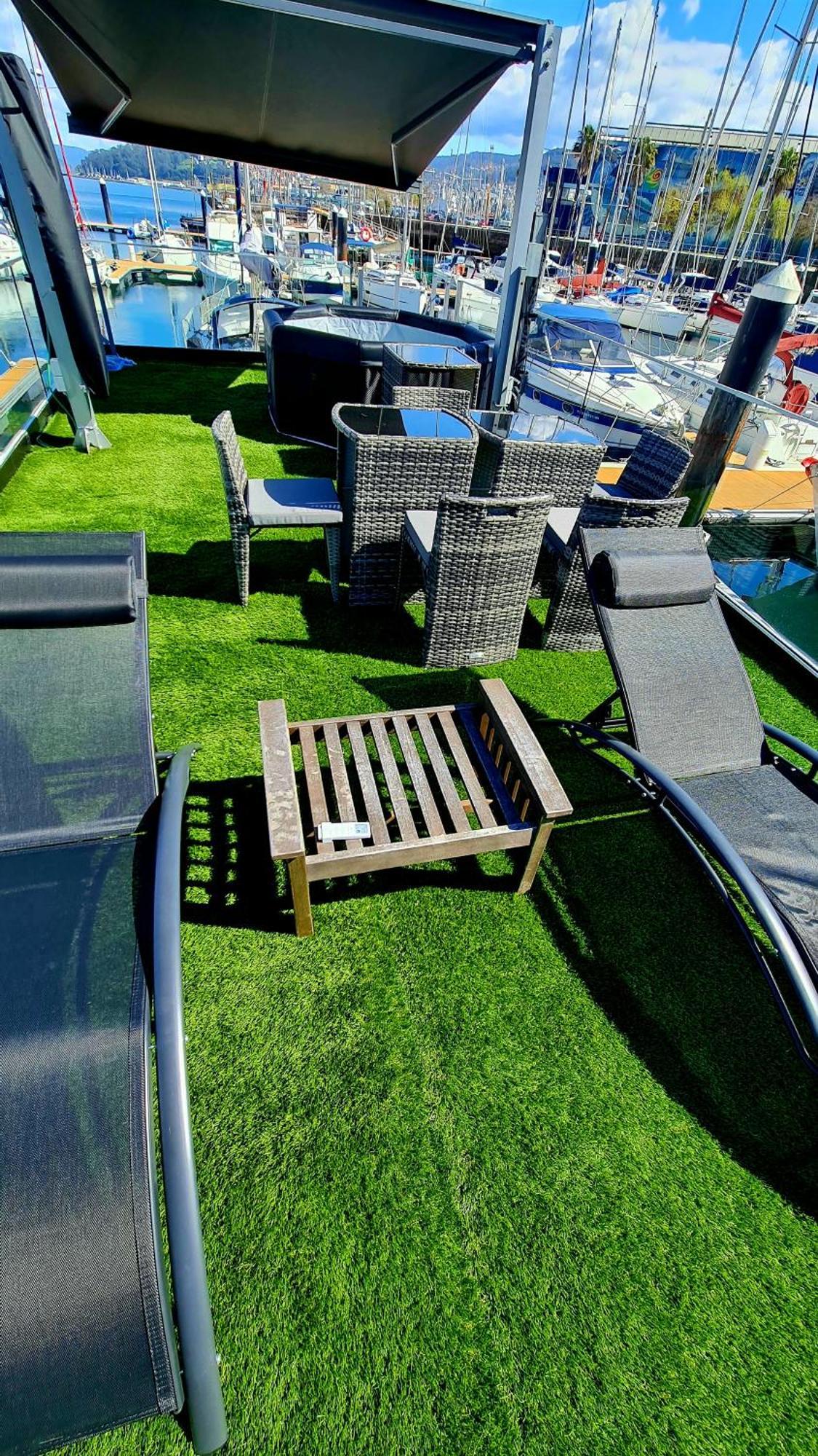 Barco-apartamento En El Nautico De Botel
