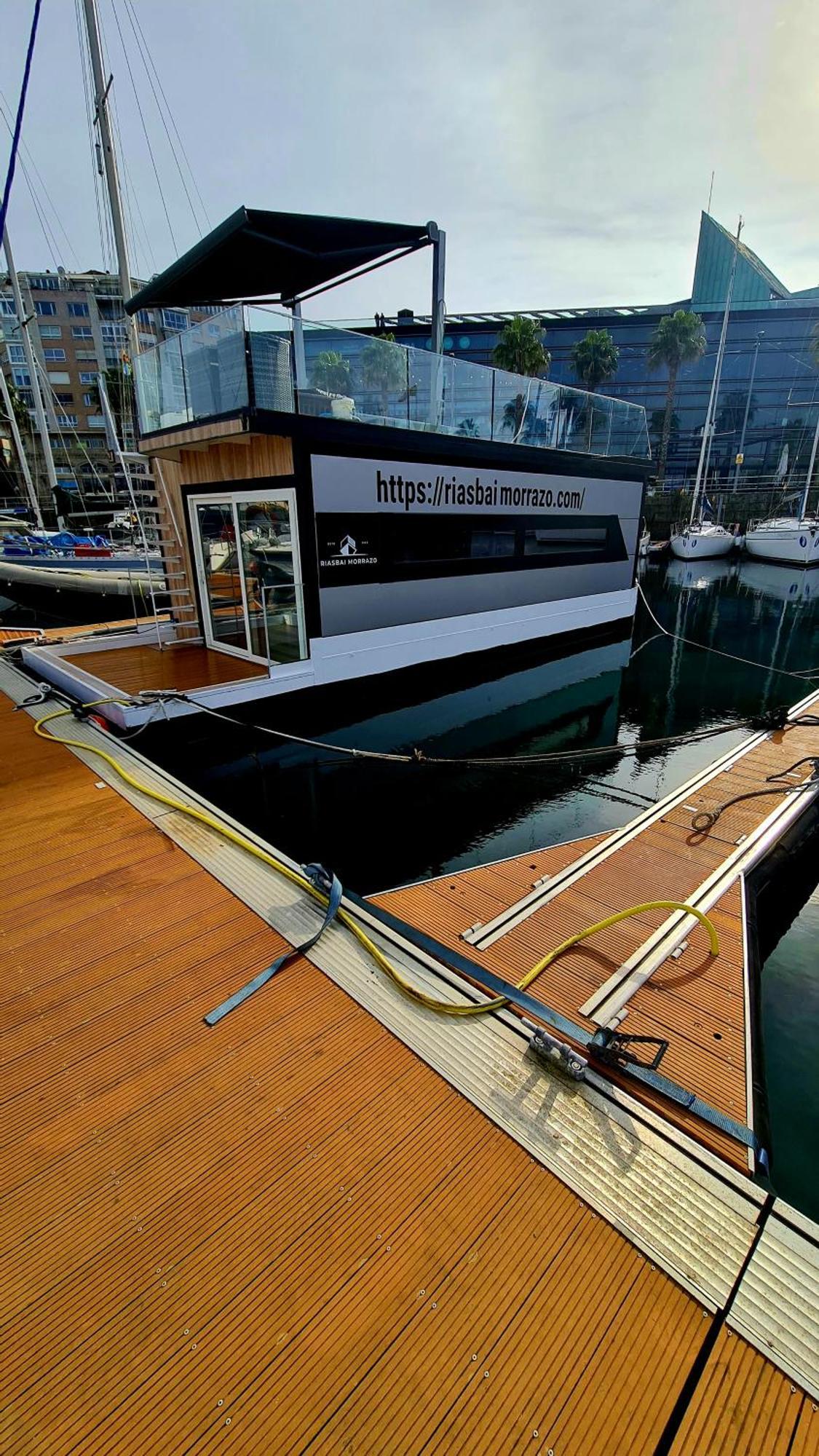 Botel Barco-apartamento En El Nautico De *