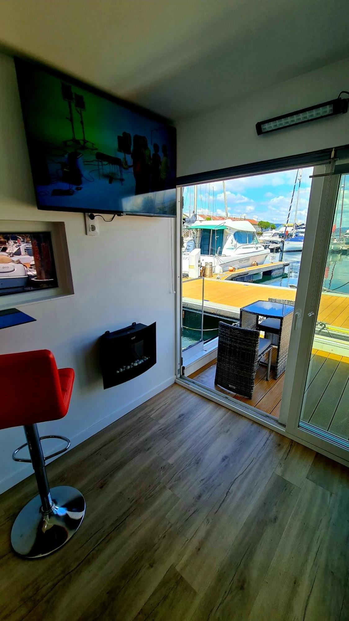 Barco-apartamento En El Nautico De * Comarca de Vigo