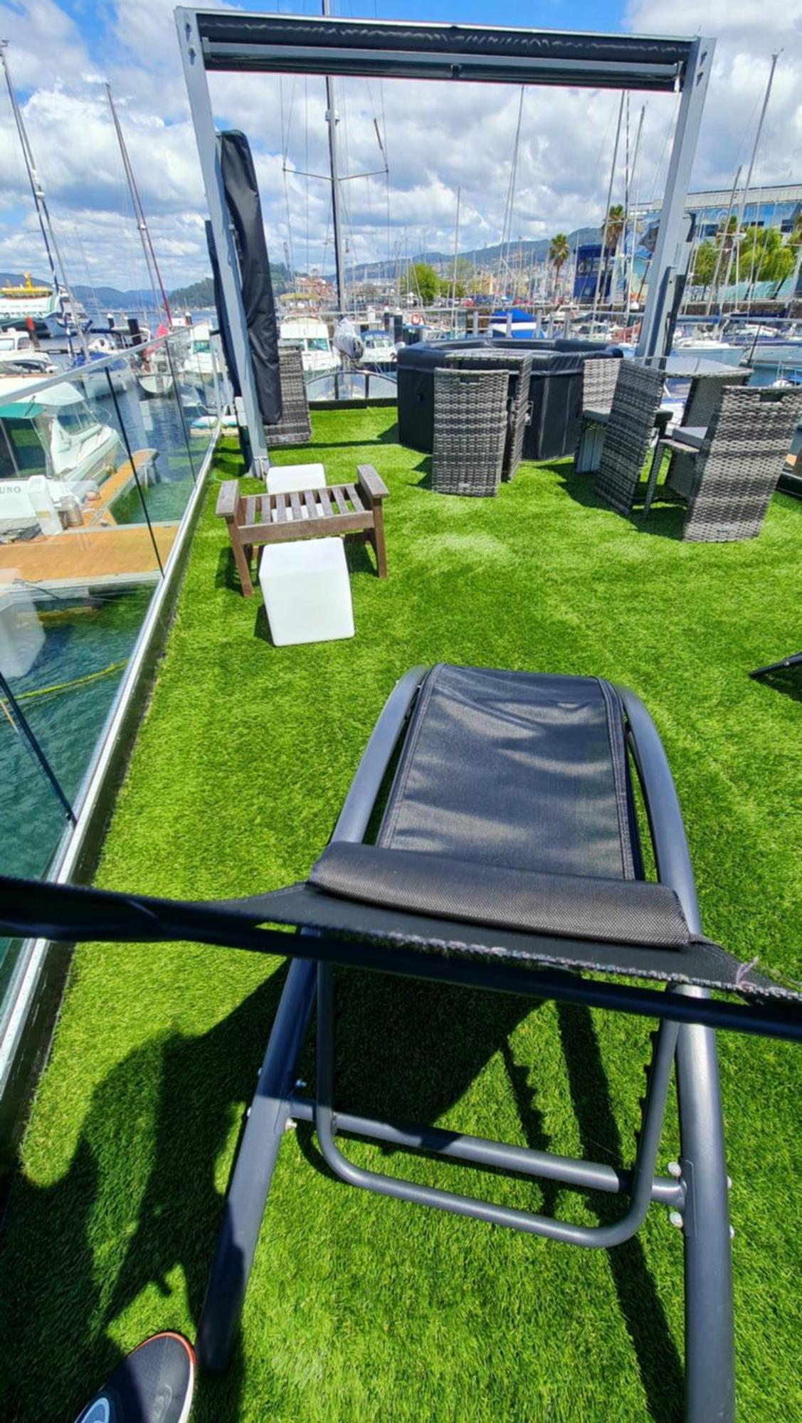 Barco-apartamento En El Nautico De Comarca de Vigo